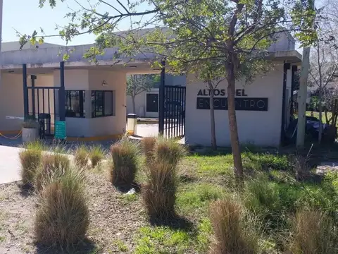 AV. GRAL. JUAN DOMINGO PERON  al 4200- NORDELTA- TIGRE