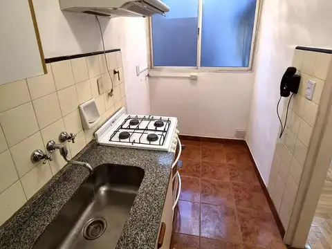 Departamento en Alquiler en Colegiales, $ 650.000
