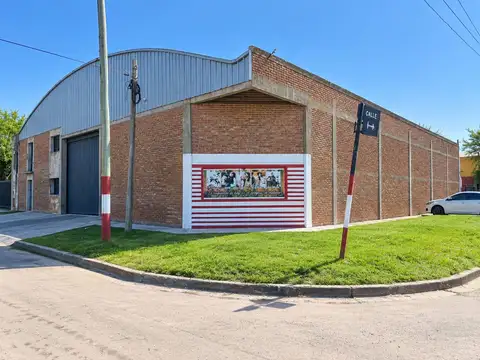 Galpon en Venta en Tolosa, USD 220.000
