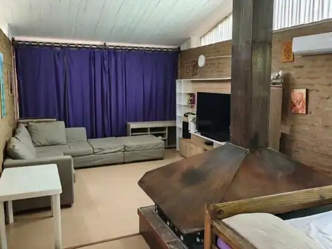 Casa 5 ambientes con 1 baño