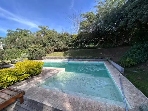 Casa 6 ambientes con 3 baños