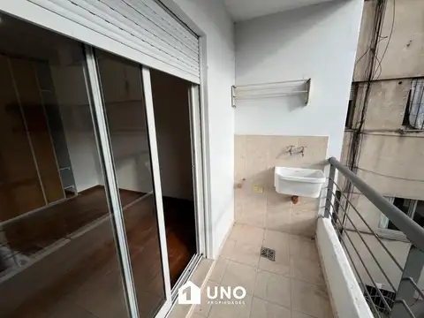 Mitre 1300, Piso 03