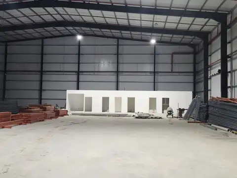 GalpÃ³n - Alquiler - Argentina, Berazategui - 47 6700