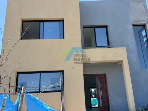 Casa en Alquiler de 3 dormitorios