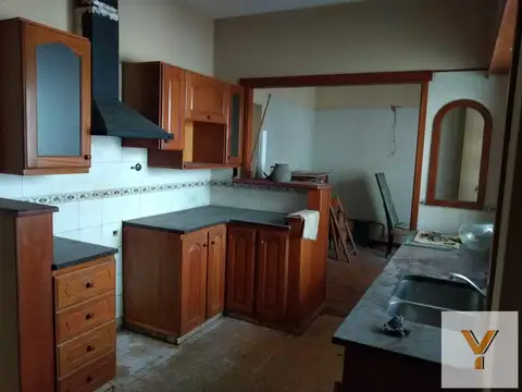 Casa en venta - 3 Dormitorios 1 Baño - Mar del Plata
