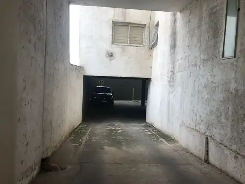 SE VENDE COCHERA EN Bº COFICO