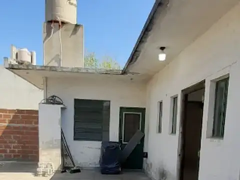 CASA AMERICANA AL CONTRAFRENTE