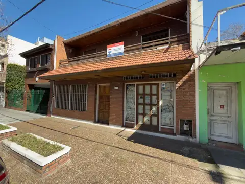 CASA DE 3 DORMITORIOS EN DOS PLANTAS QUILMES