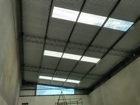 Galpón en Alquiler en Barracas. 160m2 En buen estado.