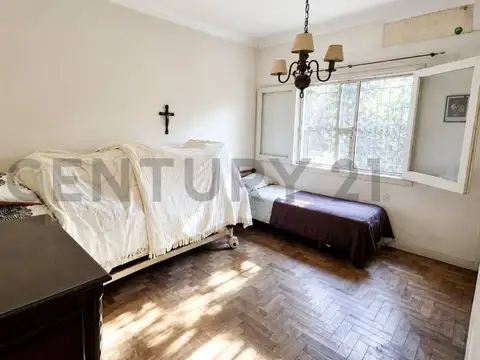 Venta PH 4 ambientes con gran jardín, garage y quincho a refaccionar – Villa Bosch