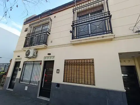 Depto Tipo Casa 2 ambientes con 1 baño