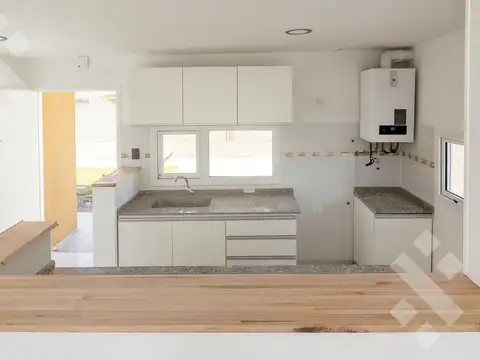 Depto Tipo Casa en Venta en Neuquen, USD 215.000