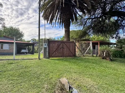 VENTA CASA QUINTA EN EL RIO CON PILETA.-