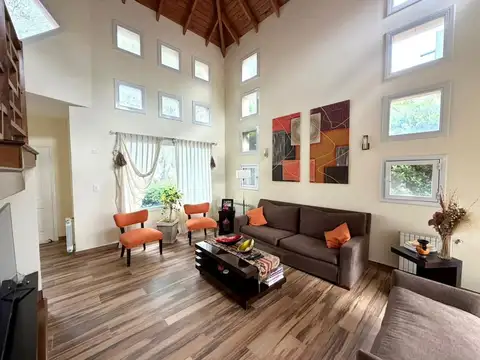 Casa en Venta en Bahía Blanca, USD 490.000