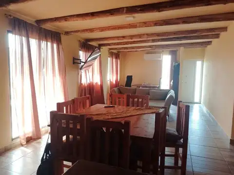 Casa en Alquiler de 3 dormitorios