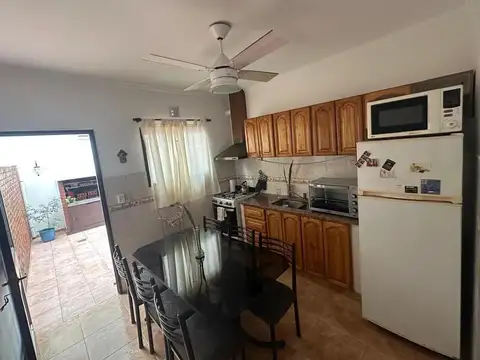 Casa 4 ambientes con 1 baño