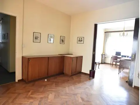 Oficina en Alquiler 70 años