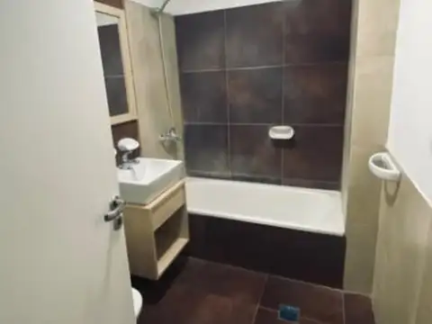 DEPARTAMENTO en ALQUILER EN EDIFICIO PACÍFICO