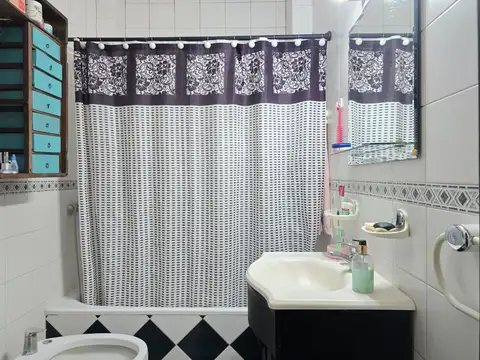 Departamento 4 ambientes con 1 baño