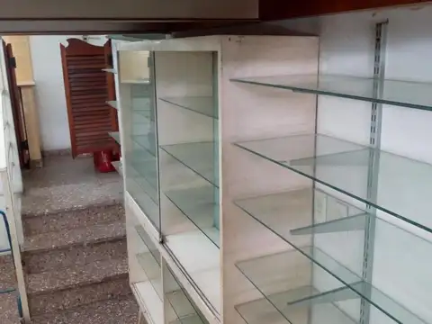 Local en venta - 1 baño kitchenette - 100 mts2 - La Plata