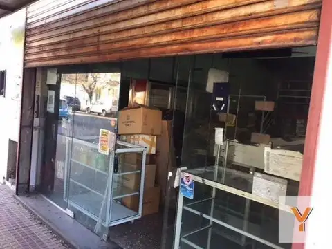 Local en venta - 1 baño kitchenette - 100 mts2 - La Plata