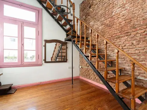 Depto Tipo Casa en Venta de 6 ambientes