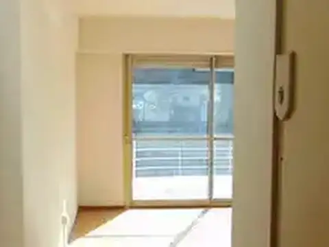 Depto Tipo Casa en Alquiler de 3 ambientes