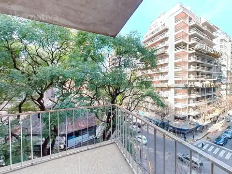 Departamento en Alquiler en Palermo Chico 5 ambientes Frente a Plaza Sobral