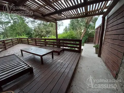 Casa 5 ambientes con 2 baños