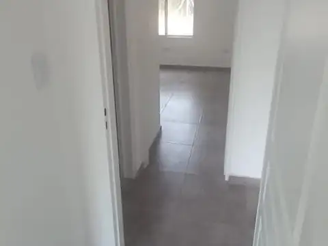Hermosa Casa de 3 Dormitorios con Piscina en Barrio Semicerrado – Excelente Entorno y Seguridad