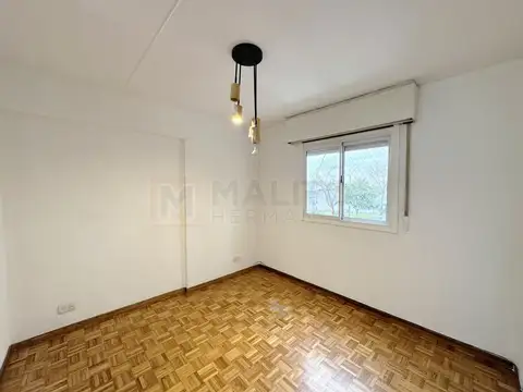 DEPARTAMENTO 4 AMBIENTES CON BALCÓN Y LAVADERO