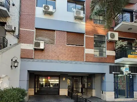 MUY BUEN DEPTO 2 AMB C/BALCON EN LOMITAS!