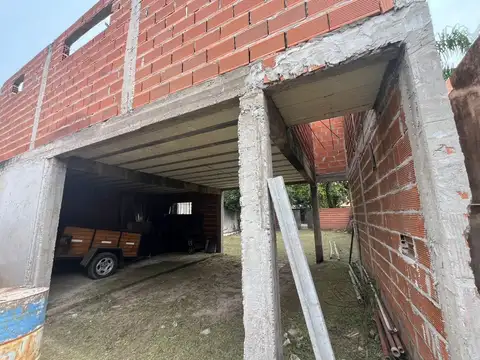 Casa 4 ambientes con 1 baño