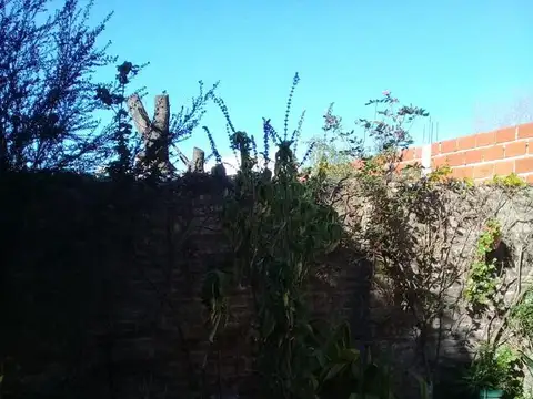 Casa en Venta en Burzaco, USD 140.000