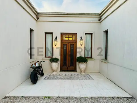 Casa en Venta en Guillermo E Hudson, USD 870.000