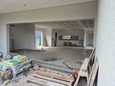 Casa en Venta al Oeste