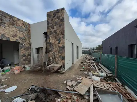 Casa en Venta en Pilar Del Este, USD 210.000