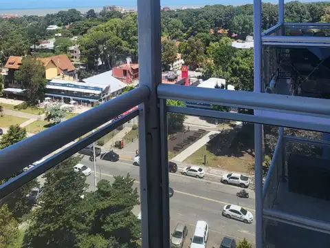 Departamento en Alquiler con 1 cochera