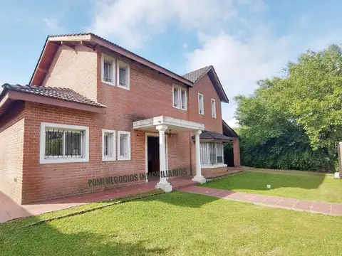 Casa en Venta en Condominio La Nazarena, USD 198.000