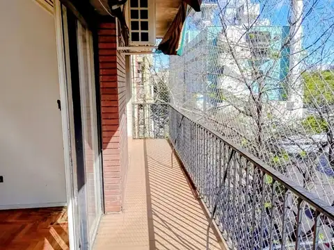 VENTA 3 Ambientes BALCÓN 2 Baños PARQUE CENTENARIO