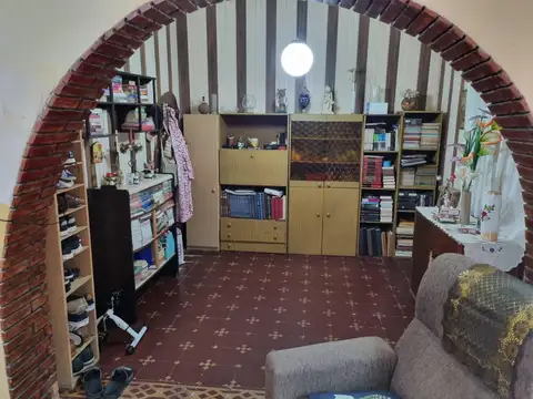 Casa 4 ambientes con 1 baño
