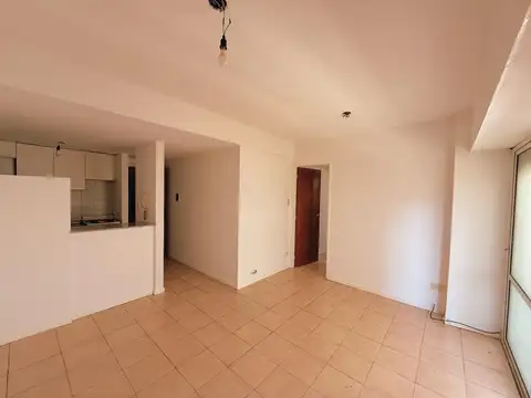 Departamento en Alquiler en Luis Agote, $ 350.000