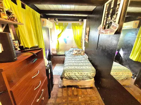 CASA EN VENTA LOTE PROPIO CON PILETA