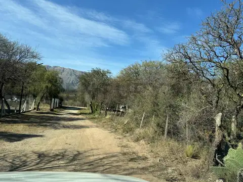 CAMPO DE 3,8 ha EN VENTA – QUEBRACHO LADEADO, CÓRDOBA- IDEAL EMPRENDIMIENTO- FRE