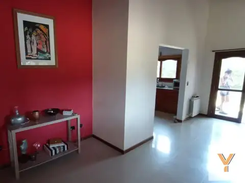 Casa 4 ambientes con 1 baño