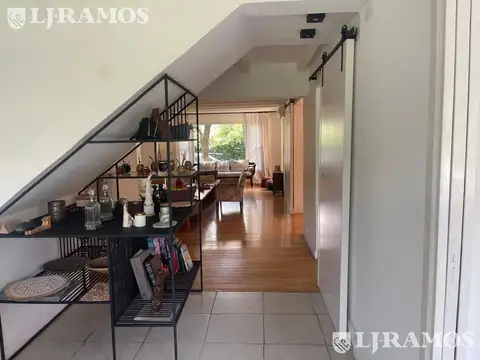 Ramos Mejia al 2400
