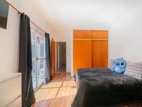 Depto Tipo Casa 3 ambientes con 2 baños