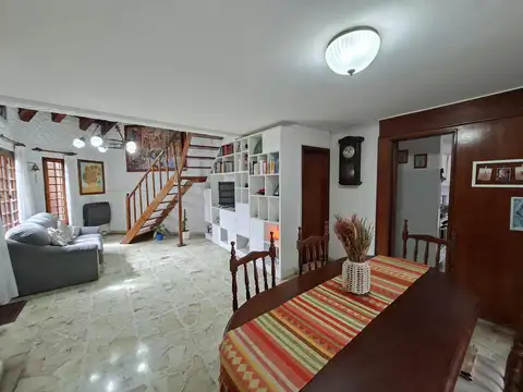 Casa en Venta con 1 cochera