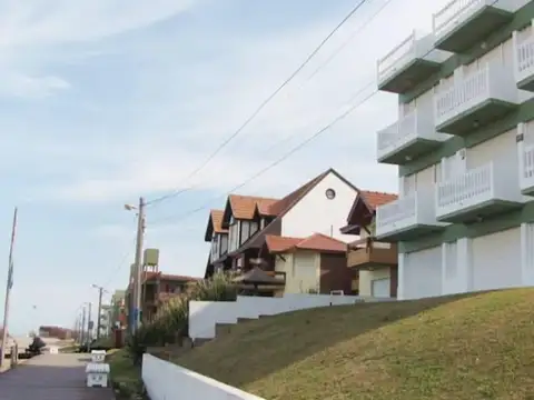 Departamento en venta - 2 Dormitorios 1 Baño - 45Mts2 - Villa Gesell