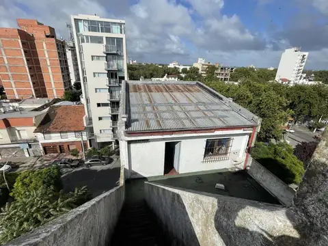 Venta Edificio - 5 plantas - Bolivar 3700